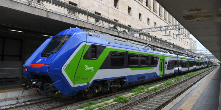 Novità da Trenitalia: presentati alla stampa i nuovi treni Rock e Blues