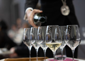Slow Wine Fair 2024: dal 25 al 27 febbraio a Bologna il giro del mondo in 80 sorsi