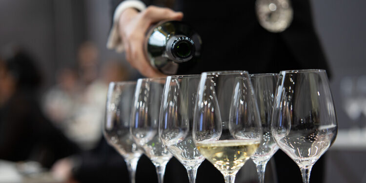 Slow Wine Fair 2024: dal 25 al 27 febbraio a Bologna il giro del mondo in 80 sorsi