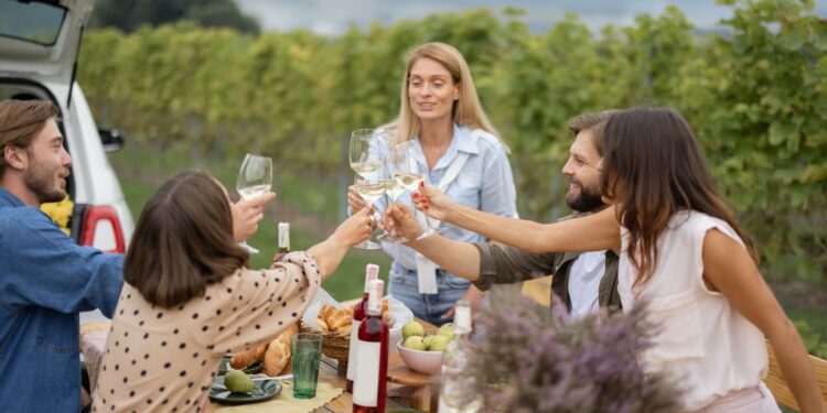 Vigneti Aperti 2024 dà il via alla bella stagione nelle cantine del Movimento Turismo del Vino