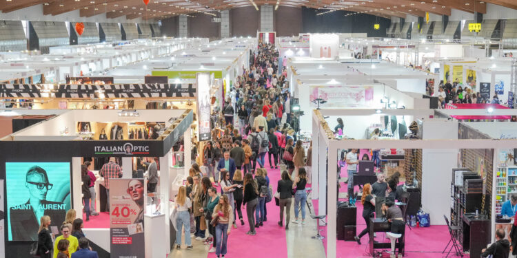Cosmodonna: dal 19 al 22 aprile a Brescia torna la fiera dedicata al mondo femminile
