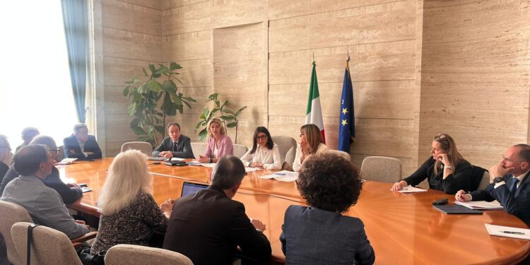 Turismo all’aria aperta, il Ministro Santanchè incontra le associazioni di categoria