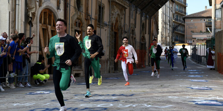 Dal 15 al 26 maggio a Camerino (MC) la 43° edizione della Corsa alla Spada e Palio 2024