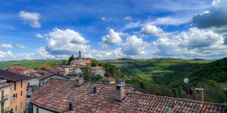 “Rose e Rosé – Festa della Fioritura delle Rose”: in Piemonte arriva la festa della primavera