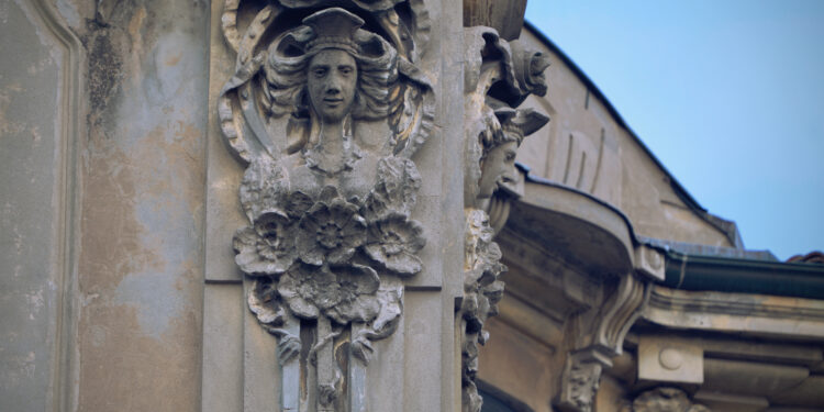 A Parma trekking urbano in stile Liberty