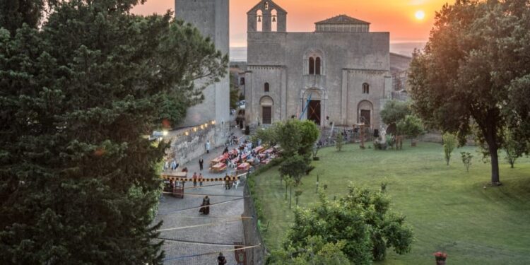 Sabato 18 maggio Tarquinia (VT) festeggia le contrade del Palio dell’Anello