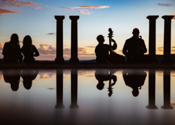 Sabato 10 agosto a Todi “I Firmamenti del vino, dell’arte contemporanea e delle stelle”