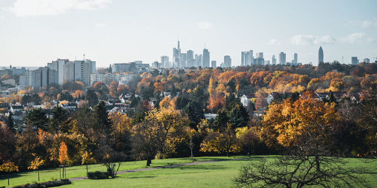 Magia d’autunno a Francoforte tra bellezze artistiche e naturali