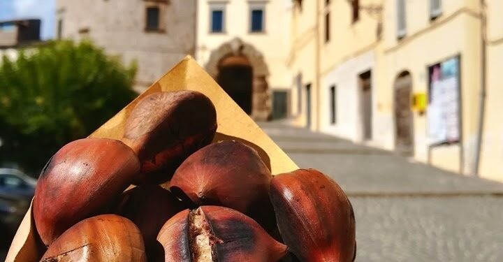 Festa della castagna di Vallerano (VT): la XXII edizione vi aspetta dal 12 ottobre al 3 novembre