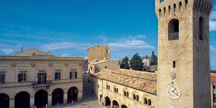 Dal 6 all’8 dicembre a Montelupone (MC) arriva il Mercatino di Natale dedicato al miele