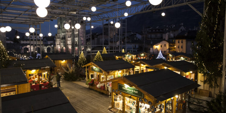 Dal 23 novembre nel cuore di Aosta torna il magico villaggio alpino del Marché Vert Noël