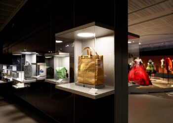 “Memorabile. Ipermoda”: al MAXXI di Roma torna la moda nella sua forma d’arte