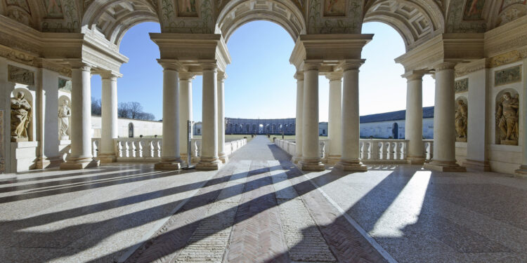 Palazzo Te di Mantova compie 500 anni e si mostra come non è mai stato visto