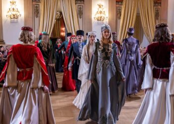 A Roma sfilano gli abiti azerbaigiani