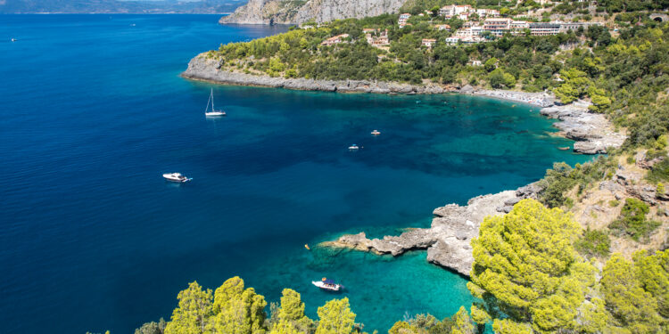 Primavera a Maratea: un viaggio tra musica, arte e tradizioni del Sud