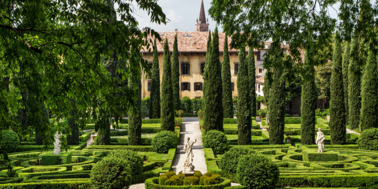 Verona Flower Show: il 3 e 4 maggio la mostra mercato delle piante rare e inconsuete