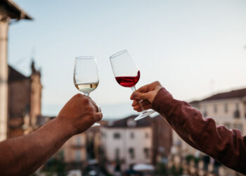 Sabato 24 e domenica 25 maggio Moncalieri in Vino, la festa dell’enogastronomia