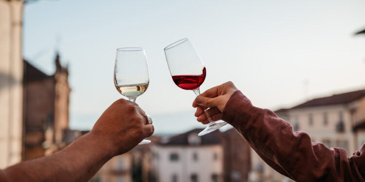 Sabato 24 e domenica 25 maggio Moncalieri in Vino, la festa dell’enogastronomia