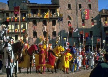 Dalle Alpi Apuane a Vetulonia: viaggio nella nuova cultura toscana