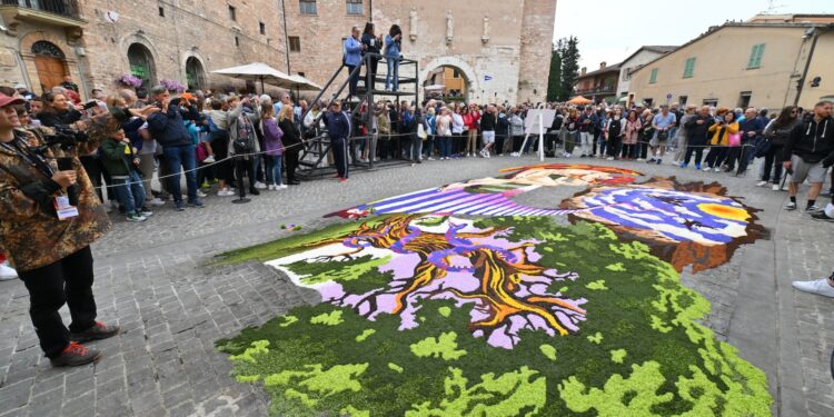 Il 21 e il 22 giugno a Spello (PG) tornano le artistiche Infiorate del Corpus Domini