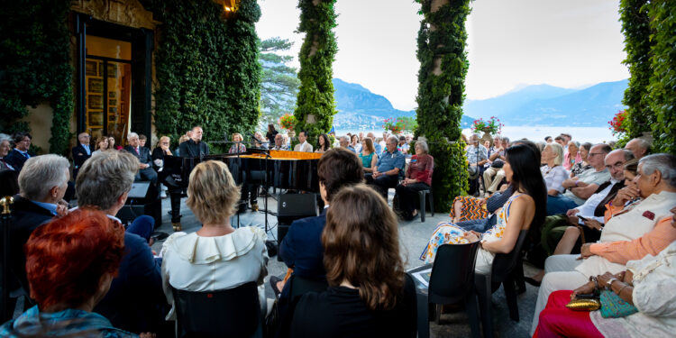 “Giochi d’acqua”: dal 9 al 20 luglio sul Lago di Como torna Lacmus Festival