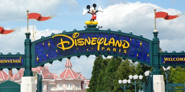 Viaggio a Parigi e Disneyland Paris con Turit e Go Camper dal 25 agosto al 3 settembre