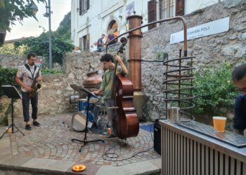 “Note di Grappa”: il 1° agosto in Trentino tornano assaggi gourmet, cocktail e musica dal vivo