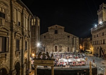 Cantine in Piazza: il 22 agosto a Montepulciano torna la festa in Piazza Grande