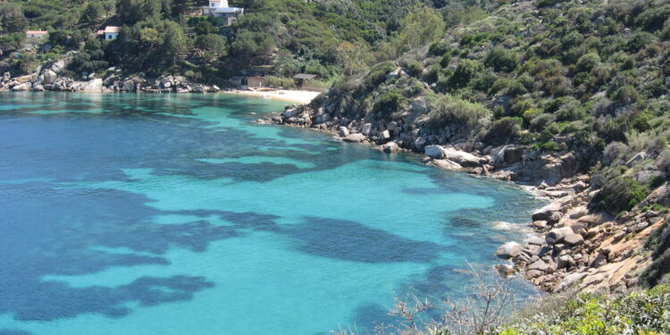 Parco Nazionale dell’Arcipelago Toscano: le escursioni per scoprirne i tesori nascosti