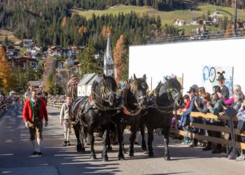 In Alta Badia il 9 novembre torna la Cavalcata di San Leonardo