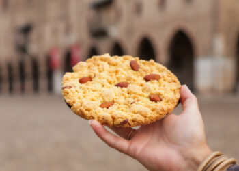 Dal 17 al 19 ottobre Mantova torna a “croccare” con la festa della Sbrisolona