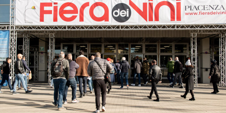 Piacenza accende i riflettori sull’enogastronomia: in arrivo la Fiera dei Vini 2025