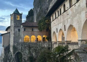 Natale e Capodanno all’Eremo di Santa Caterina del Sasso (VA)