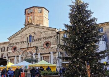 A Natale l’Emilia si illumina di meraviglie tra borghi medievali e città d’arte