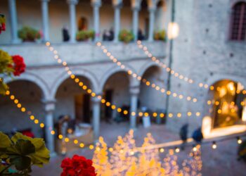 Natale e Capodanno nei Castelli del Ducato: magia tra manieri, borghi e piazze illuminate