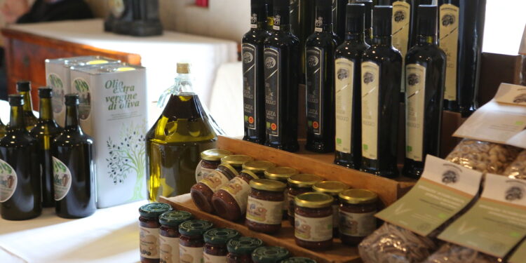 Al Castello di Padernello torna il Mercato della Terra