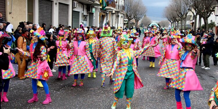 Il Carnevale di Castrovillari accende le feste nel Parco Nazionale del Pollino