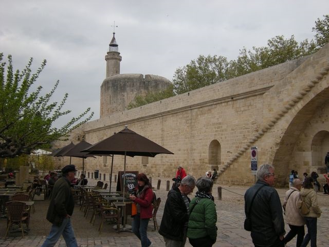 Cinta muraria e Tour de Constance a Aigues-Mortes Cinta muraria e Tour de Constance a Aigues-Mortes