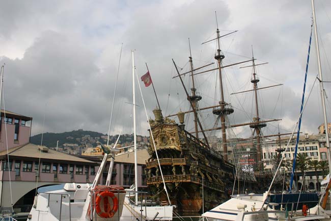 Genova - Porto-Antico: Il-Galeone Genova - Porto-Antico: Il-Galeone