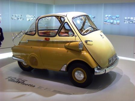 L'Isetta una Smart di circa 60 anni fa L'Isetta una Smart di circa 60 anni fa