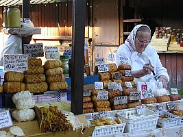 Mercato tipico di alimentari a Zakopane Mercato tipico di alimentari a Zakopane