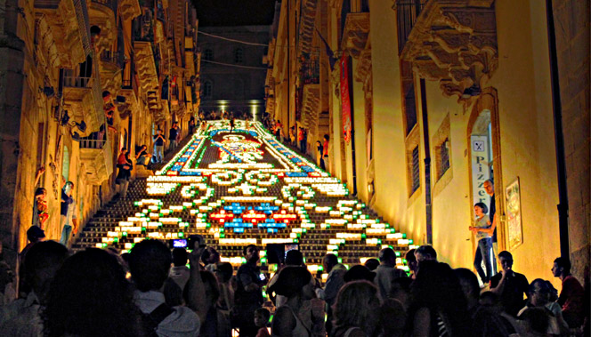 Scala illuminata di caltagirone