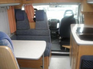 Camperone usato 1 Challenger interno Camperone usato 1 Challenger interno