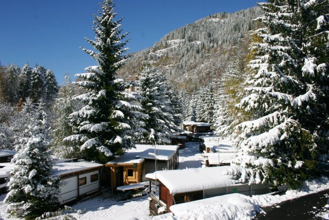 Il Camping Aprica con la neve caduta ad ottobre 2012 Il Camping Aprica con la neve caduta ad ottobre 2012