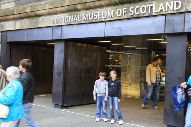 Edimburgo entrata del National Museum of Scotland Edimburgo entrata del National Museum of Scotland