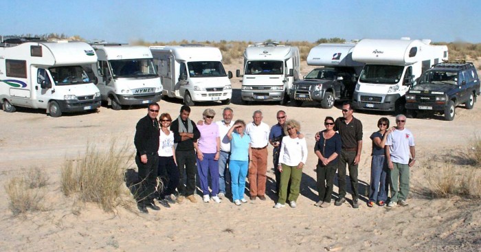 L'equipaggio del viaggio in camper in Algeria L'equipaggio del viaggio in camper in Algeria