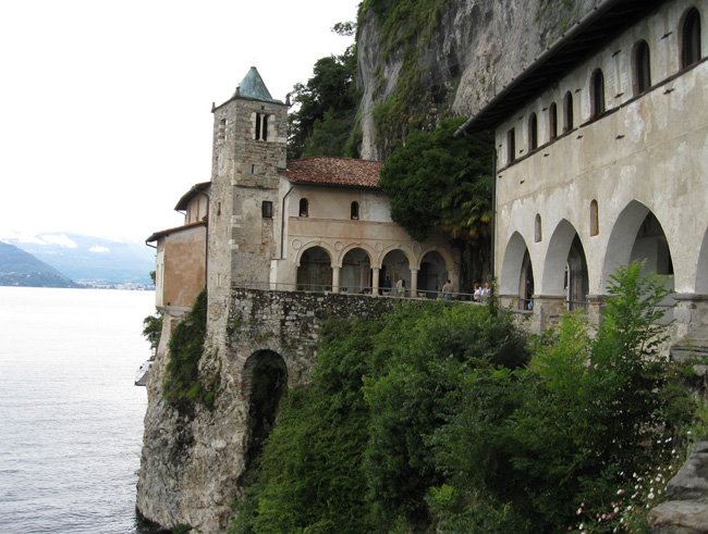 L'Eremo di Santa Caterina L'Eremo di Santa Caterina