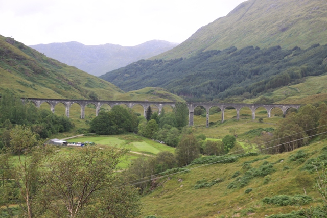 Glennfinnan la ferrovia dove passa il treno a vapore di HARRY POTTER Glennfinnan la ferrovia dove passa il treno a vapore di HARRY POTTER