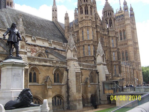 Monumento a Oliver Cromwell