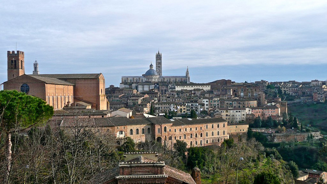 La tappa autunnale del Trekking Urbano sbarca a Siena La tappa autunnale del Trekking Urbano sbarca a Siena